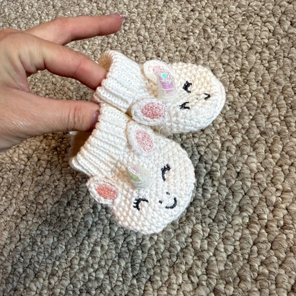 Crochet Unicorn Baby Booties Cream Knit Iridescent Horn Slippers Size 0-6 Months